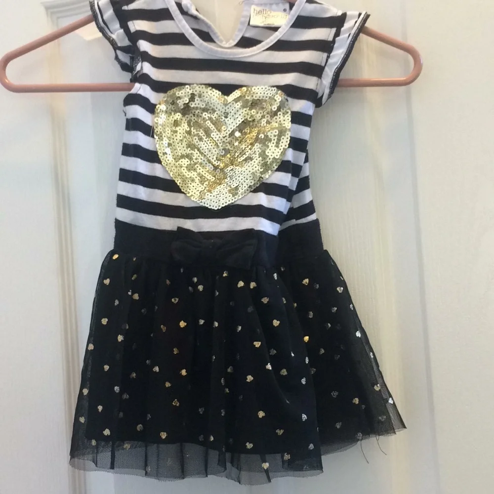 FINAL MARKDOWN Little girls hello gorgeous dress 24 months